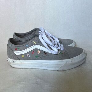 floral embroidered gray vans